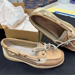 Sperry Women's Tan and Cream Boat Shoes